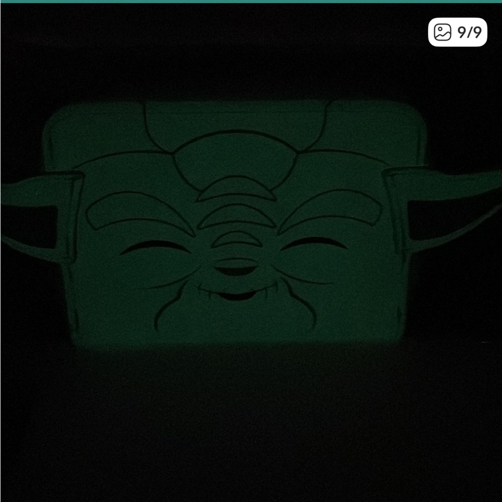 Loungefly Star Wars Yoda Wallet - Picture 6 of 6